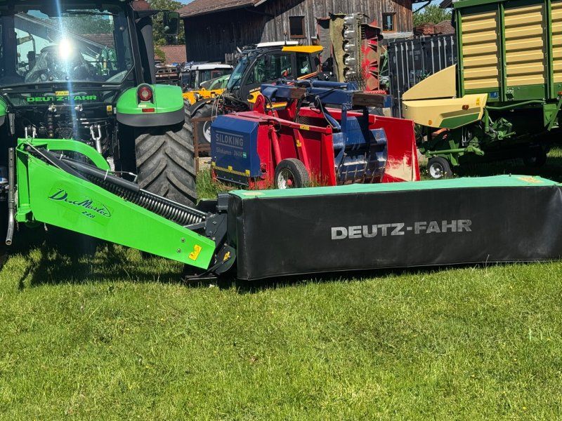 Deutz-Fahr Discmaster 228