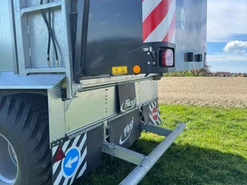 Fliegl asw 256 gigant