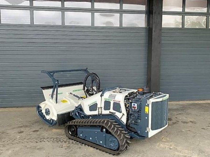 Hymach 50C ILE Funkraupe Mähraupe Mulchraupe Geräteträger Raupe
