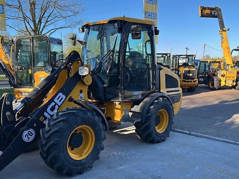 JCB 407
