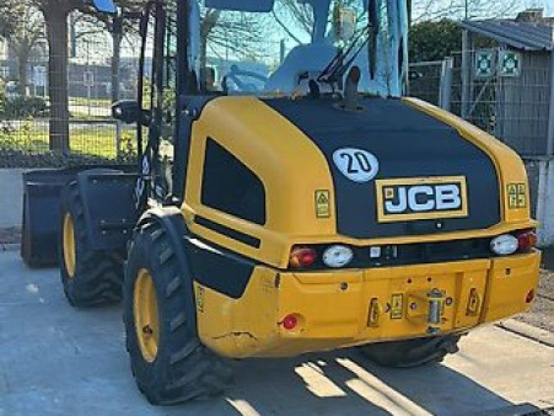 JCB 407