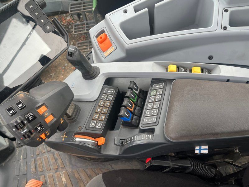 Valtra T 174D