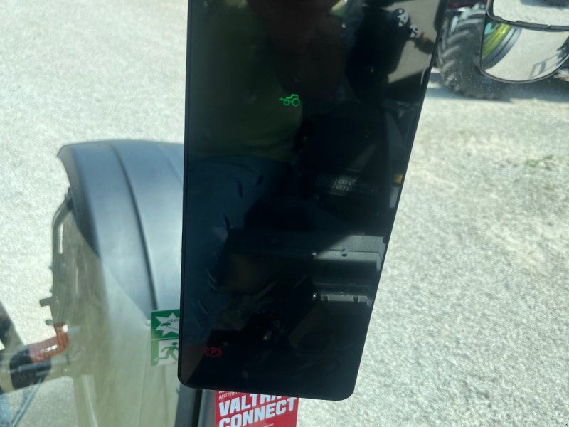 Valtra T215 D Forst mit Rüfa und Forstkabine