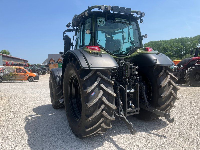 Valtra N 175 D Forst mit Rüfa und Forstkabine
