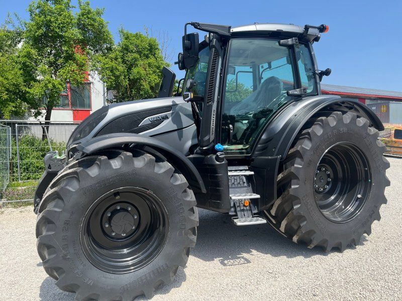 Valtra N 175D mit Rüfa