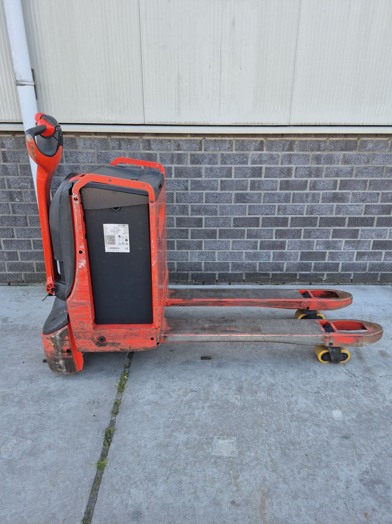 Linde T18 bj 2022 3341 uur accu bj 2025 nieuwe wielen