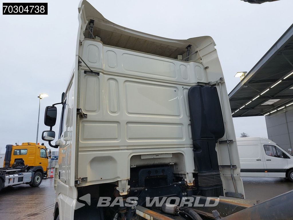 DAF XF 530 6X2 VDL SVL-20-6000 Hooklift Lift-Axle Automatic MX engine Brake Euro 6
