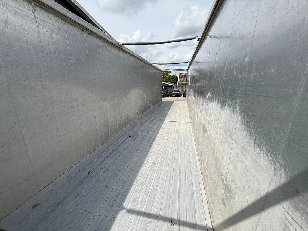 Knapen Trailers 96m3 Liftas Cargo Floor 10MM 2 year old! Afstandsbediening Metallic