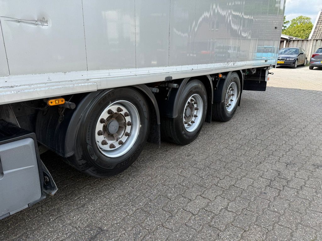 Knapen Trailers 96m3 Liftas Cargo Floor 10MM 2 year old! Afstandsbediening Metallic