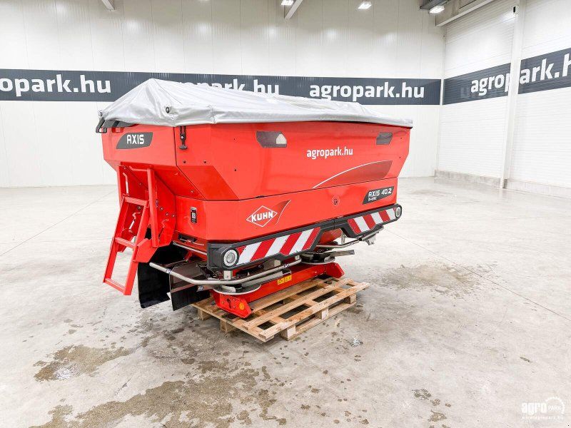 Kuhn Axis 40.2 M-EMC 3,200-liter  , EMC weighing sy