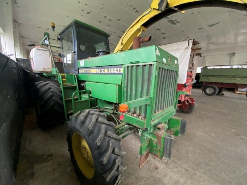 John Deere 5730
