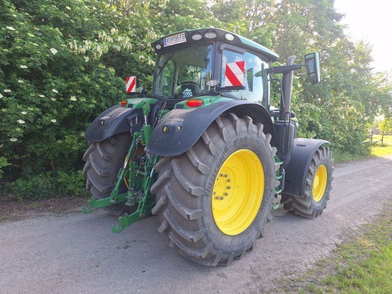 John Deere 6R 195