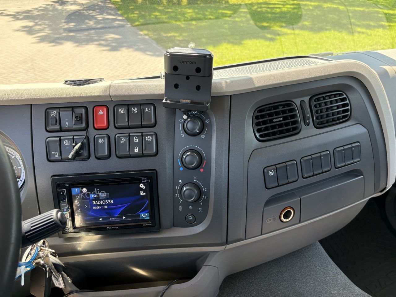 DAF LF 260 TREKKER 26 TON 2017