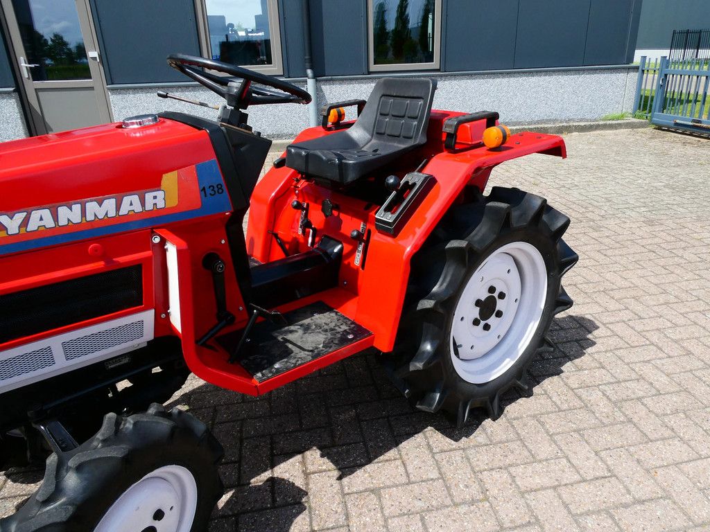 Yanmar F15 4wd / 1263 Draaiuren / Zijschakeling