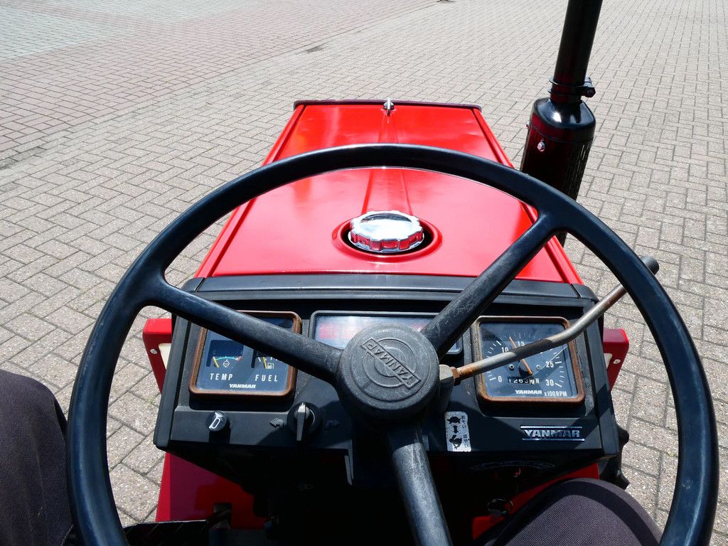 Yanmar F15 4wd / 1263 Draaiuren / Zijschakeling