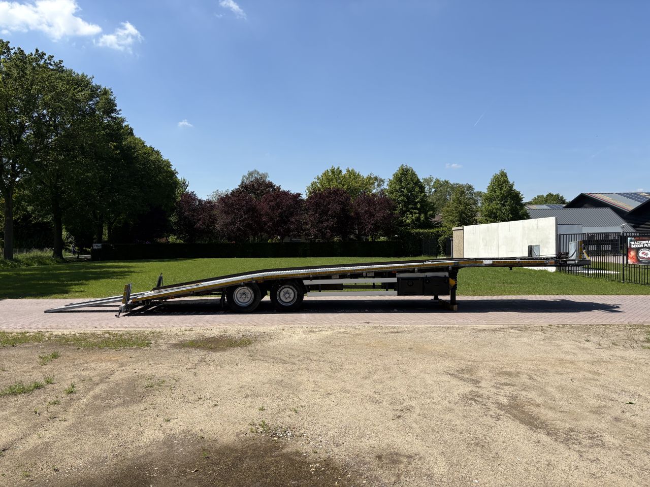 CE oplegger 15 TON ambulance auto transporter met Lier