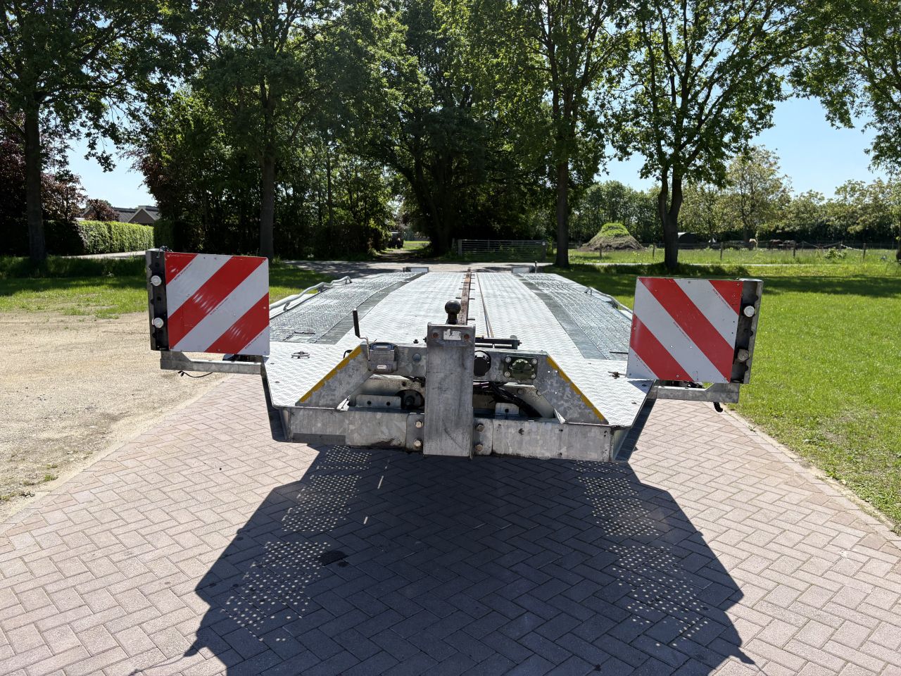 CE oplegger 15 TON ambulance auto transporter met Lier