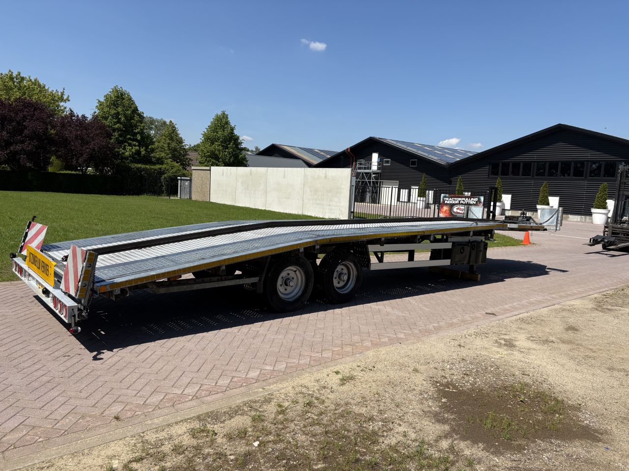 CE oplegger 15 TON ambulance auto transporter met Lier