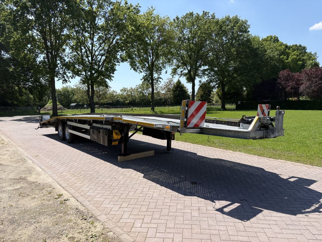 CE oplegger 15 TON ambulance auto transporter met Lier