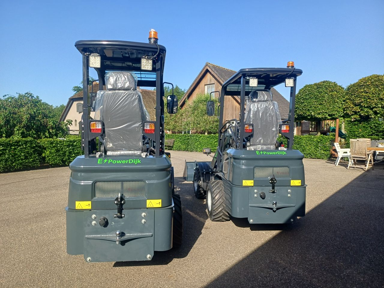 Mini shovel CMH 606 PowerDijk