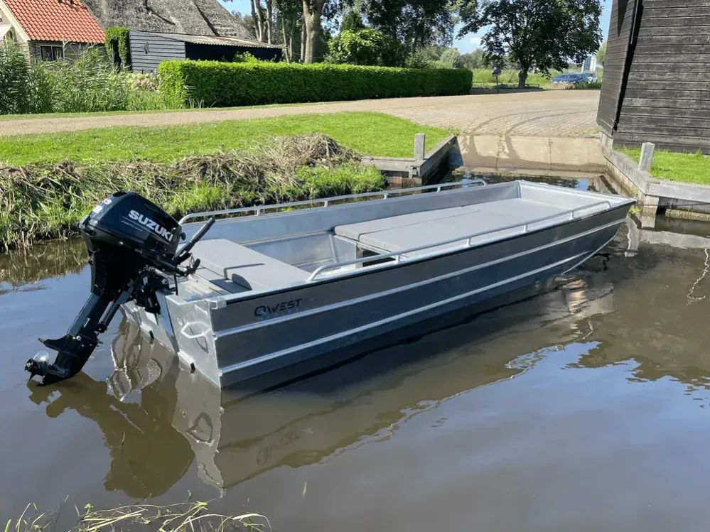 Qwest aluminium boot F452 platbodem