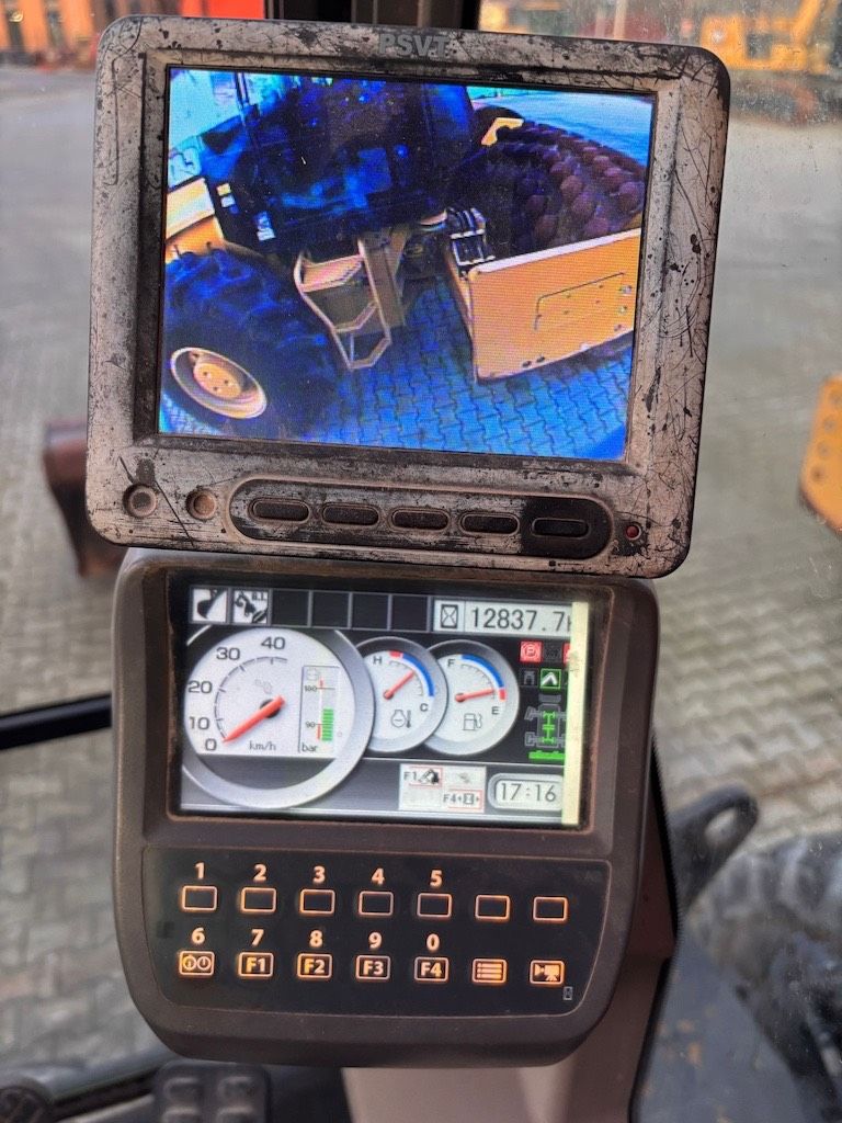 Hitachi ZX 140 W-3