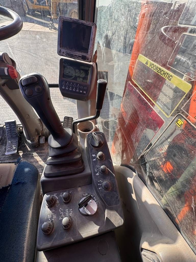 Hitachi ZX 140 W-3