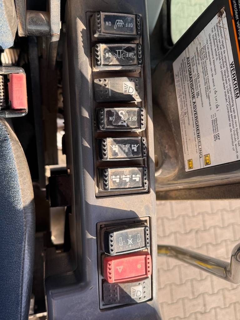 Hitachi ZX 140 W-3