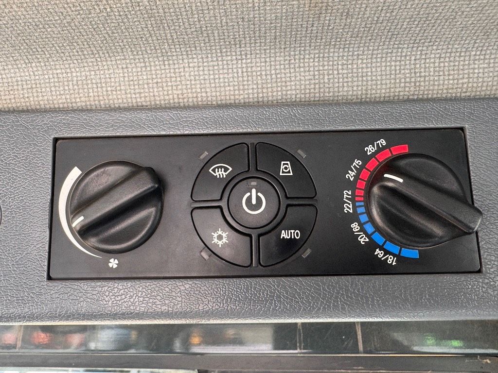Hyundai HL 970