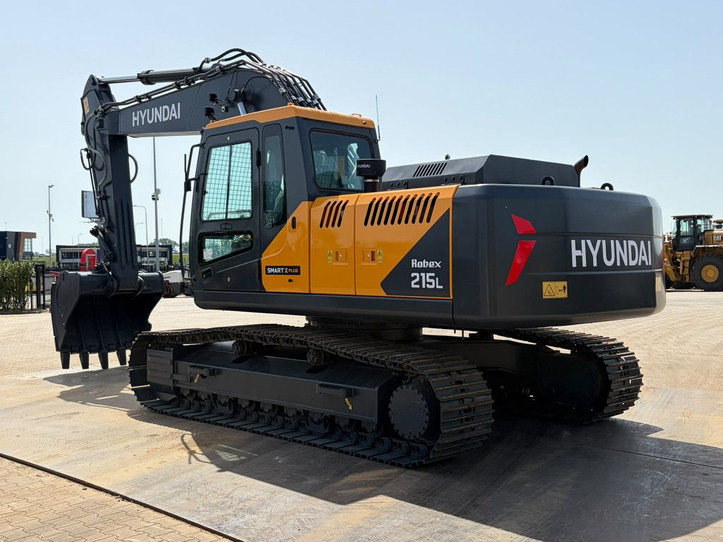 Hyundai R215L