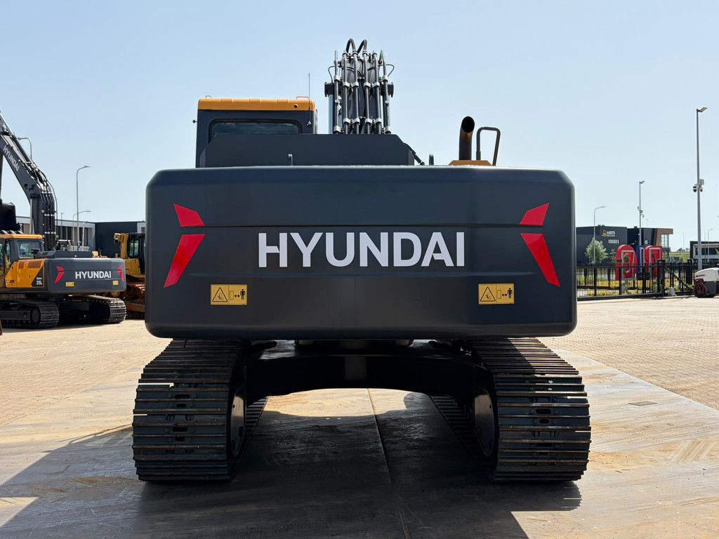Hyundai R215L