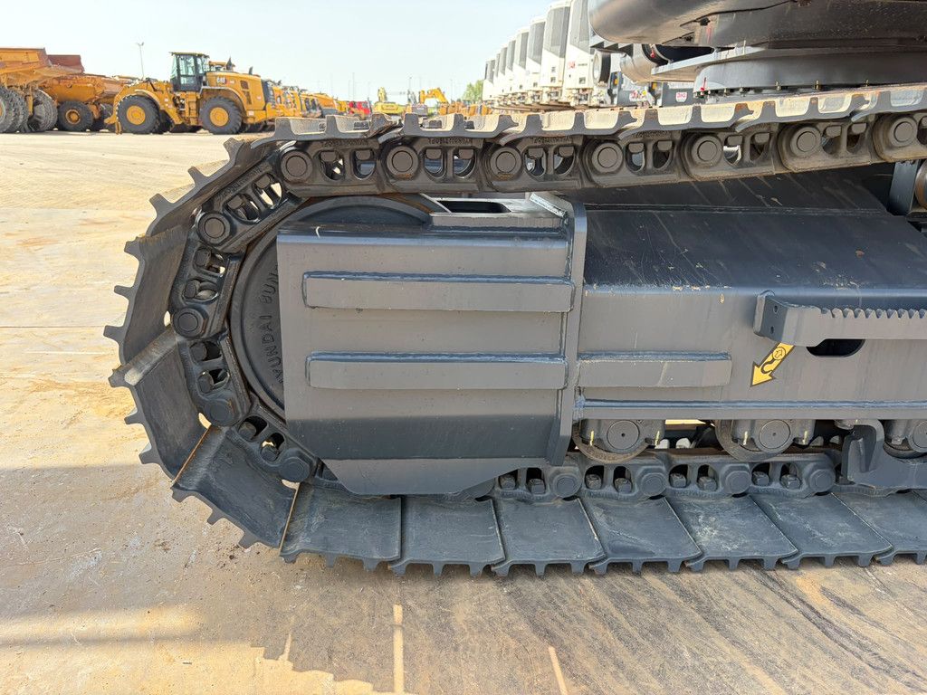 Hyundai R215L