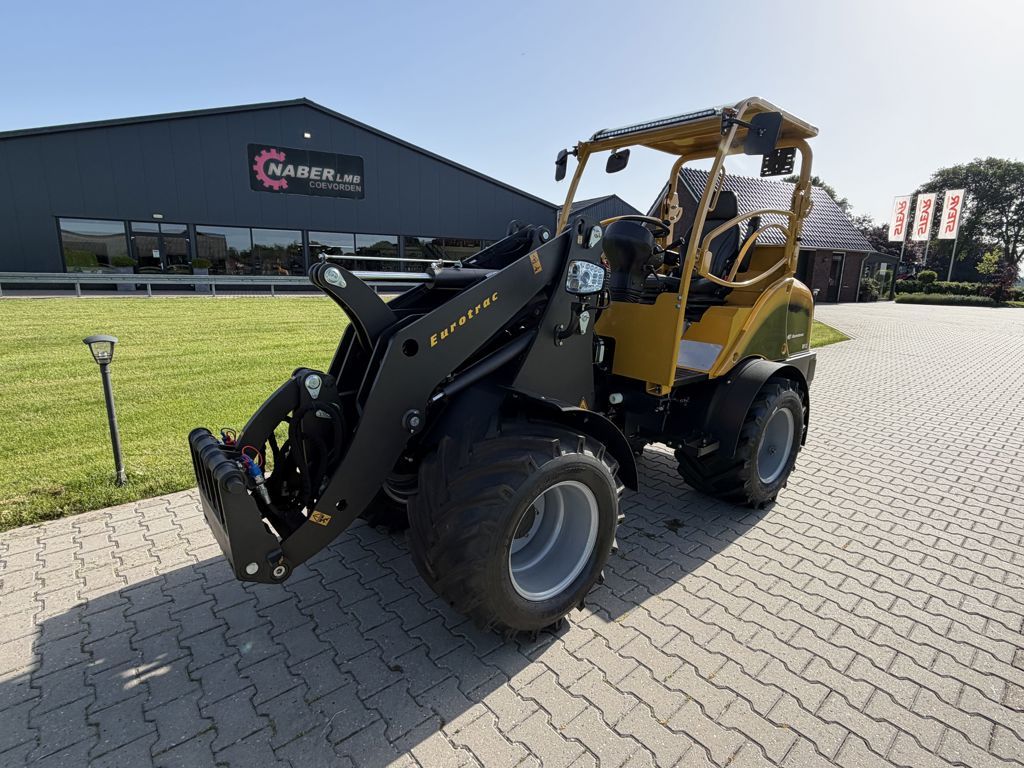 Eurotrac W13-F rops