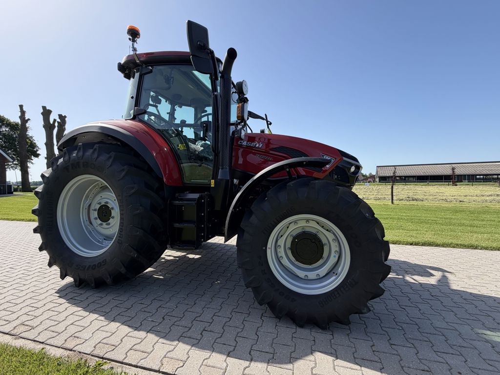 Case IH FARMALL 120M