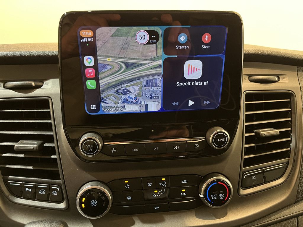 Ford Transit Custom 280 2.0 TDCI L1H1 Trend 130 PK Automaat / Euro 6 / Schuifdeur L + R / Airco / CarPlay / Cruise Control Adap. / Trekhaak / Navigatie / 3-Zits