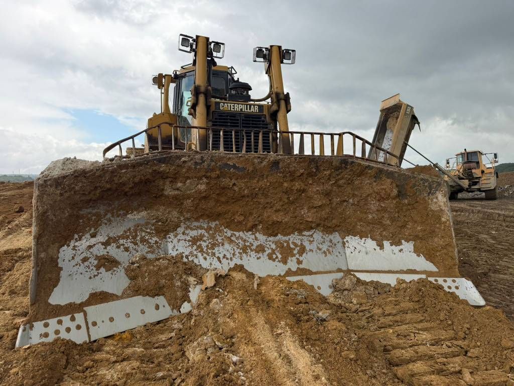 CAT D 8 R II