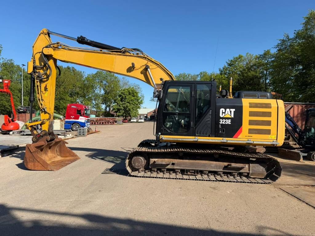 CAT 323 EL