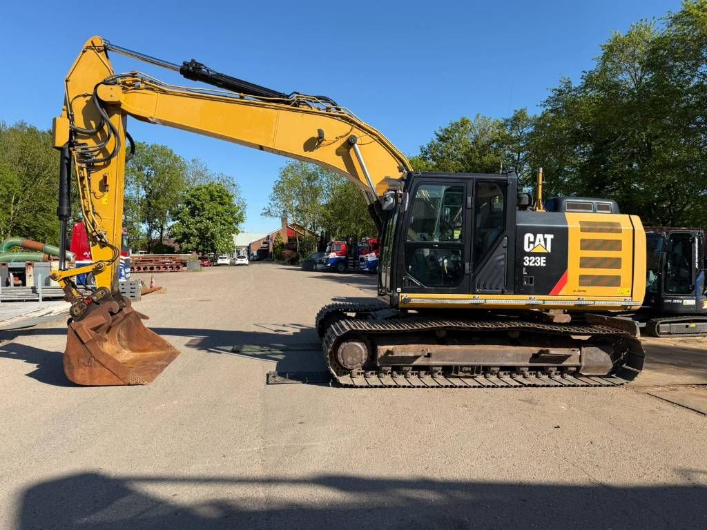CAT 323 EL