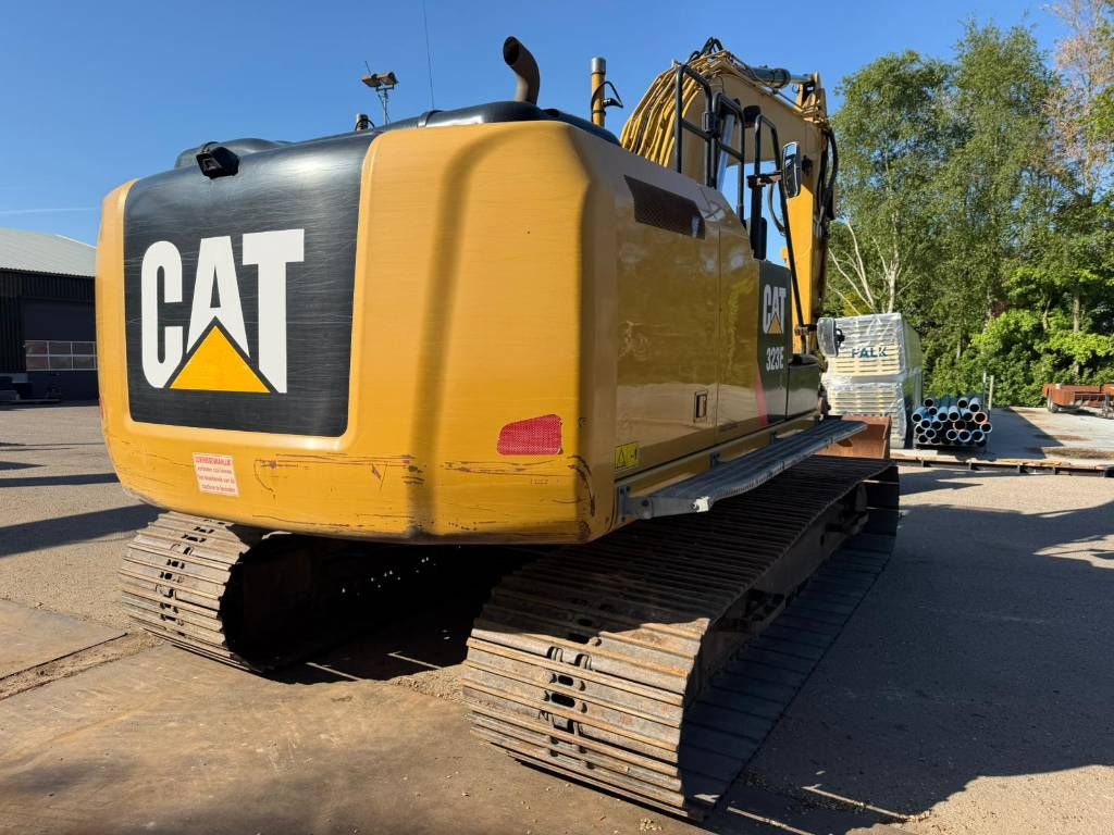 CAT 323 EL
