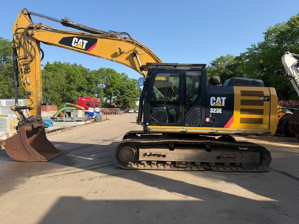 CAT 323 EL
