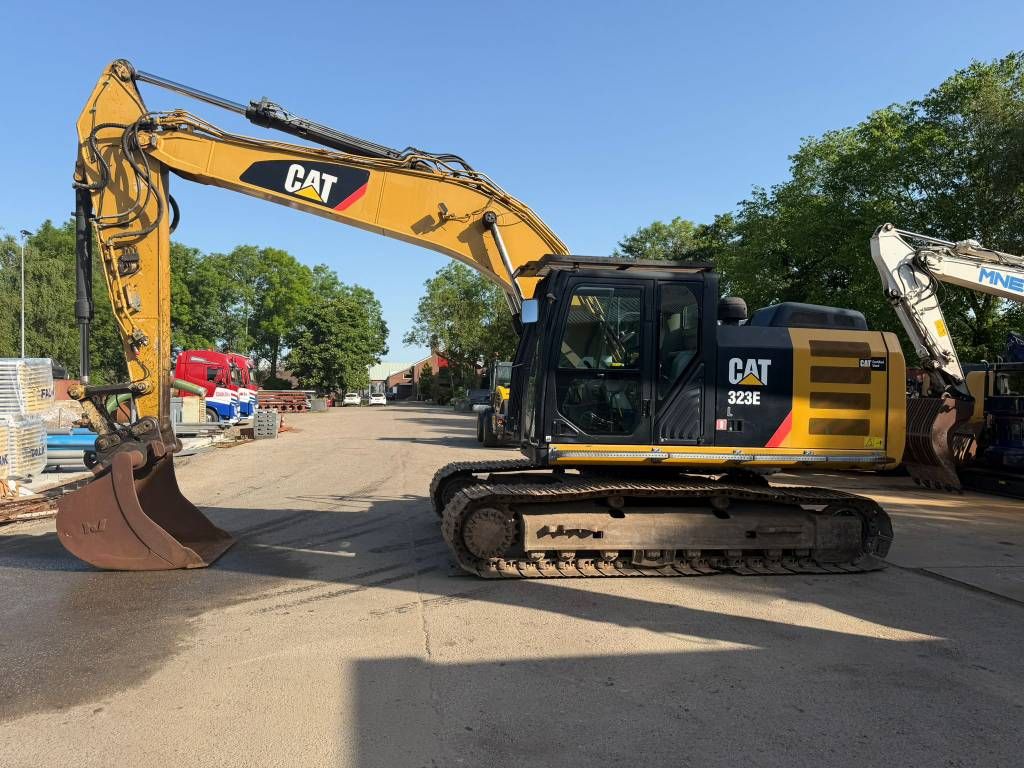 CAT 323 EL