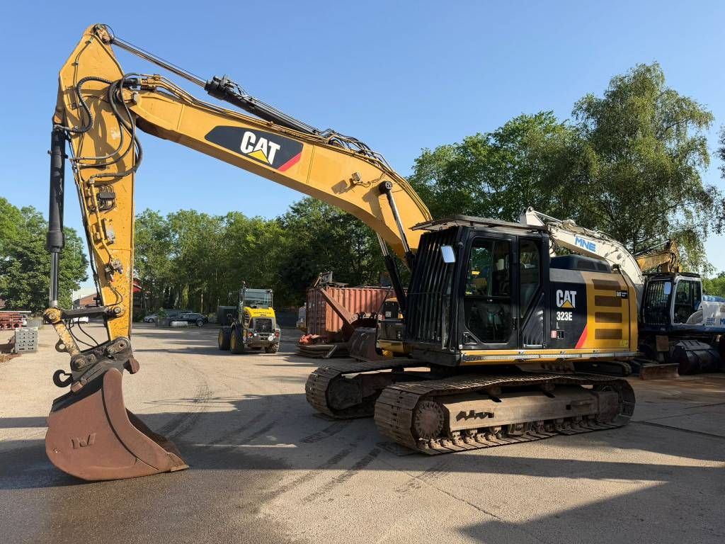 CAT 323 EL