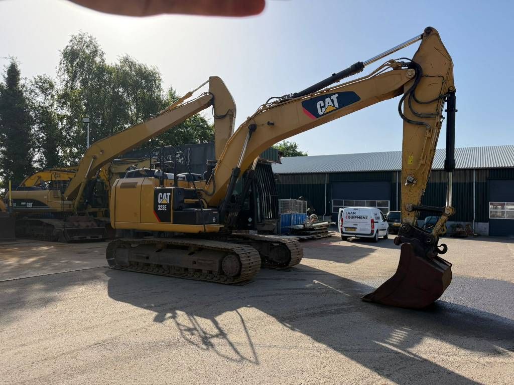 CAT 323 EL