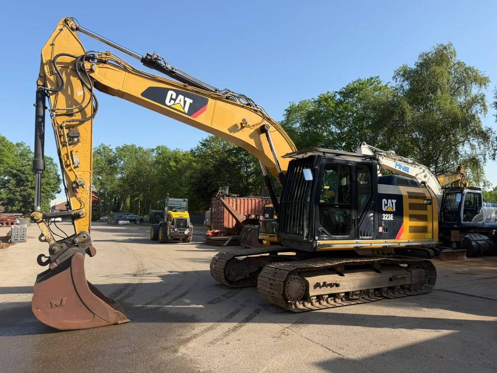 CAT 323 EL