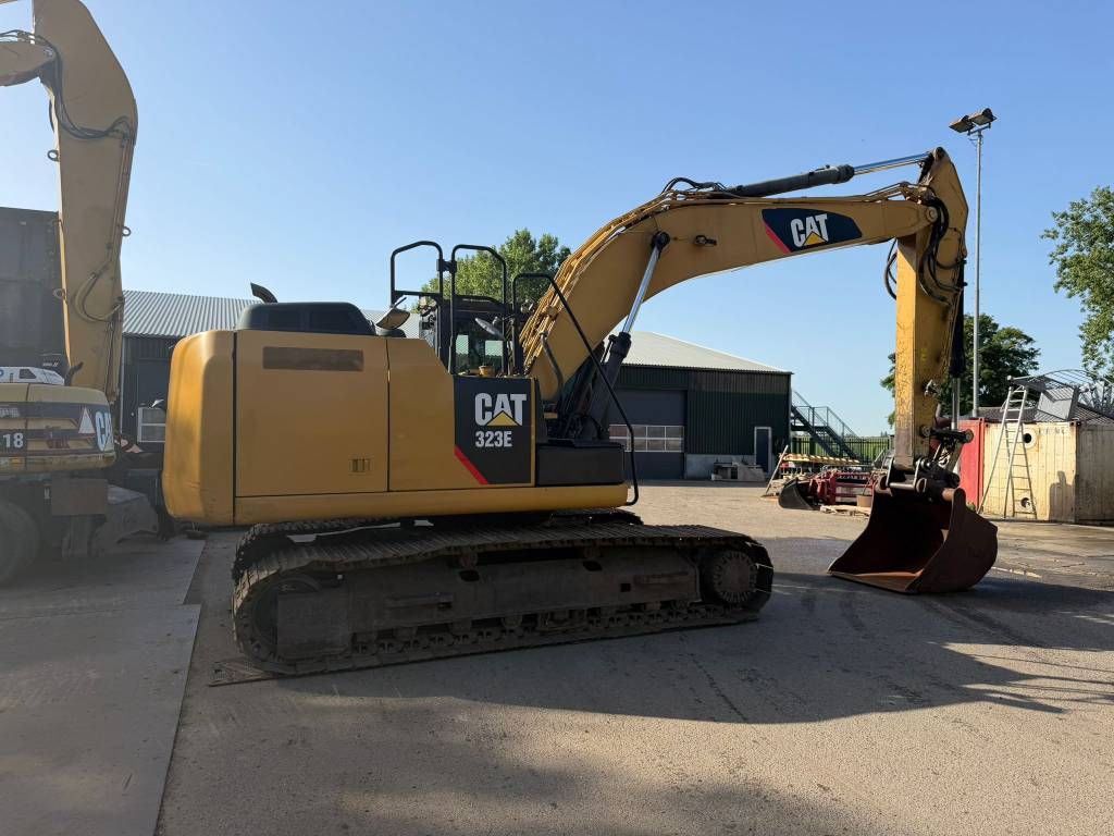 CAT 323 EL