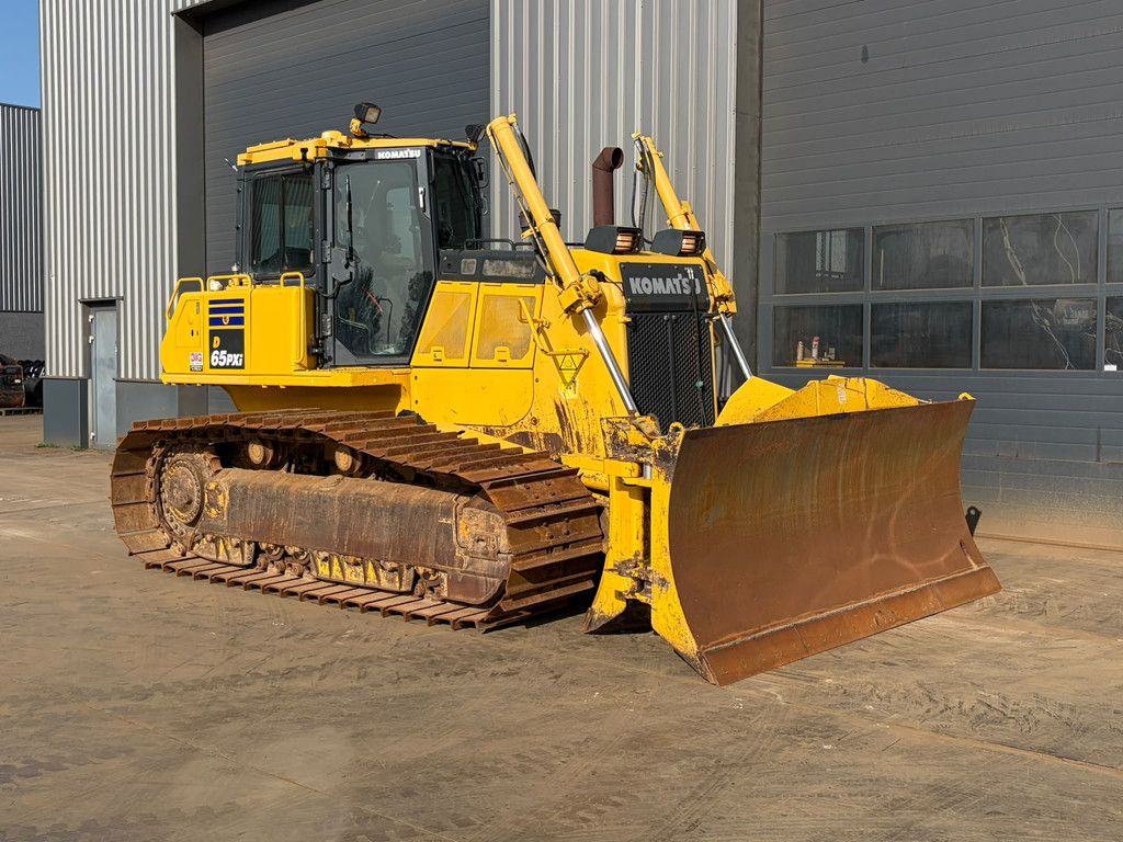 Komatsu D65PXi-18