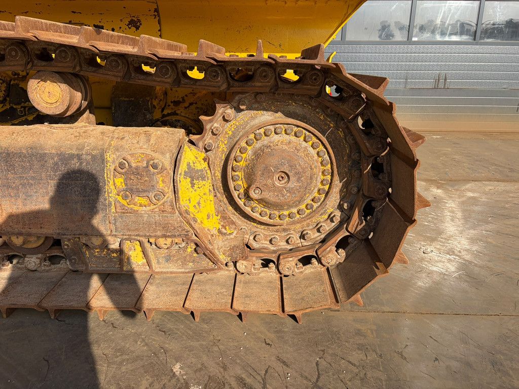 Komatsu D65PXi-18
