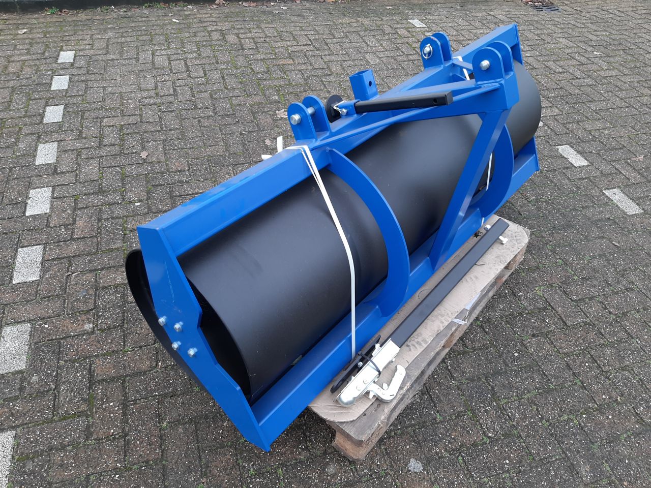 Landrol 1,75m met dissel