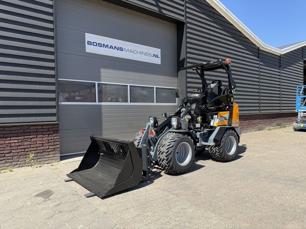 Giant G1500L HD X-tra minishovel / kniklader DEMO