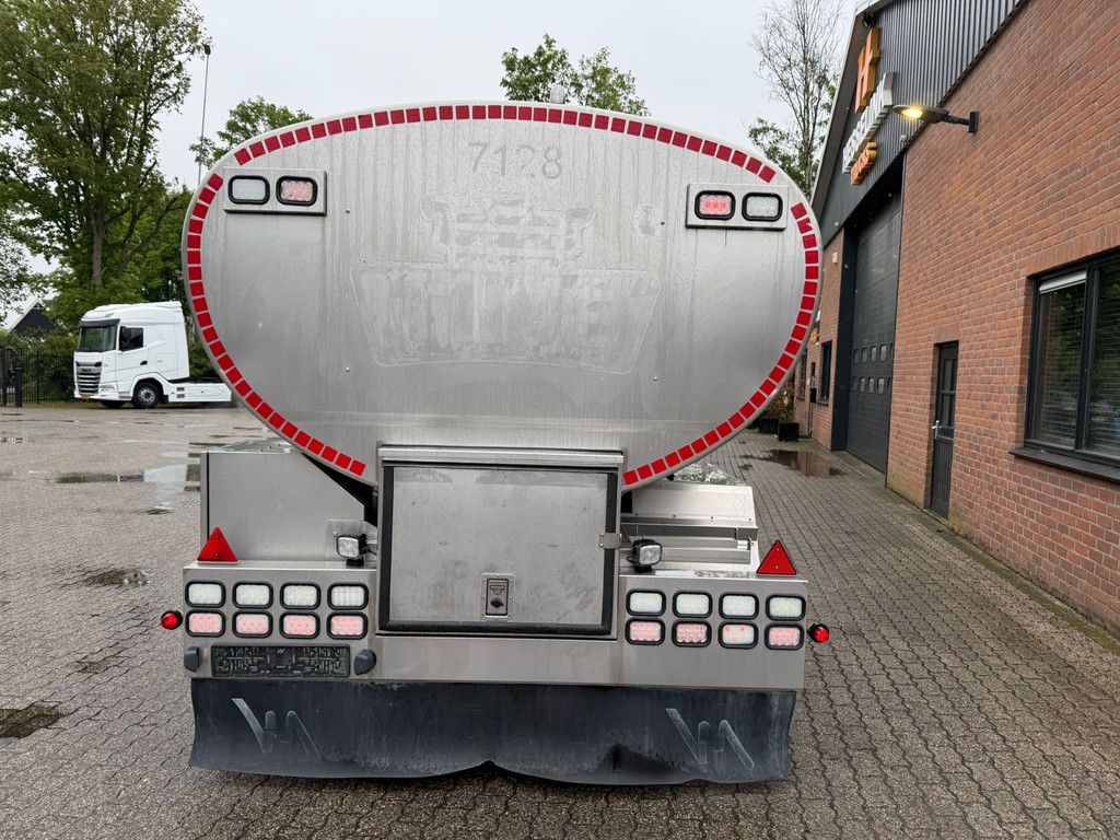 Magyar VM Tarm 19.000L RVS/INOX Melk/Milk/Milch Food 4 Rooms Liftas